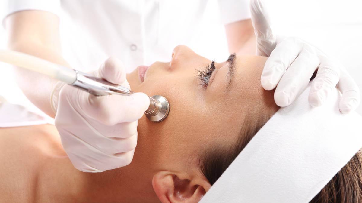 Lower angle microdermabrasion